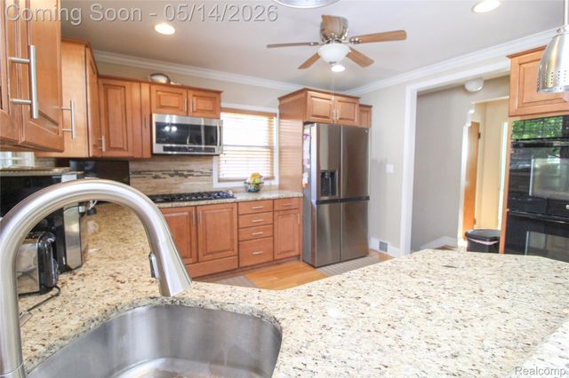 14635 Warwick Street, Detroit, MI 48223