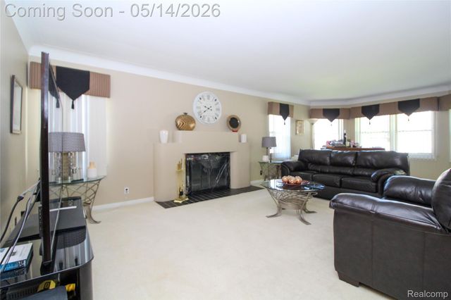 14635 Warwick Street, Detroit, MI 48223