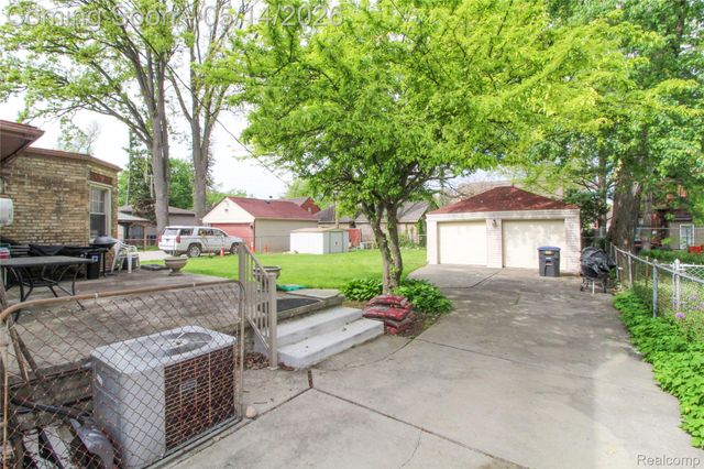 14635 Warwick Street, Detroit, MI 48223