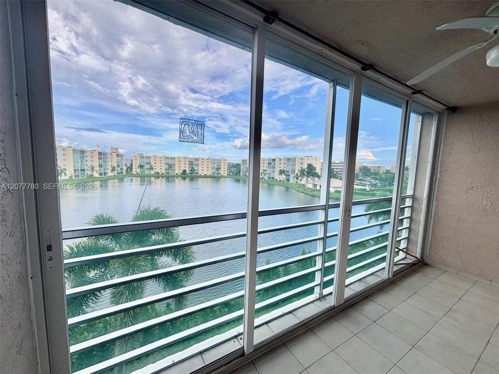 141 SE 3rd Avenue 402, Dania Beach, FL 33004