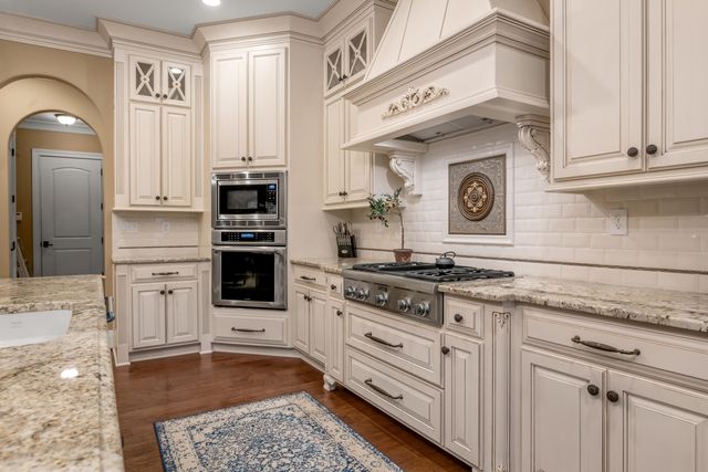 2928 Bobwhite Trail, Lexington, KY 40509