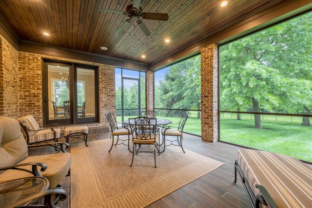 2928 Bobwhite Trail, Lexington, KY 40509