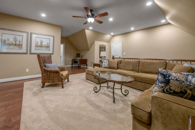 2928 Bobwhite Trail, Lexington, KY 40509