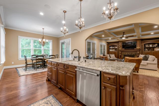 2928 Bobwhite Trail, Lexington, KY 40509