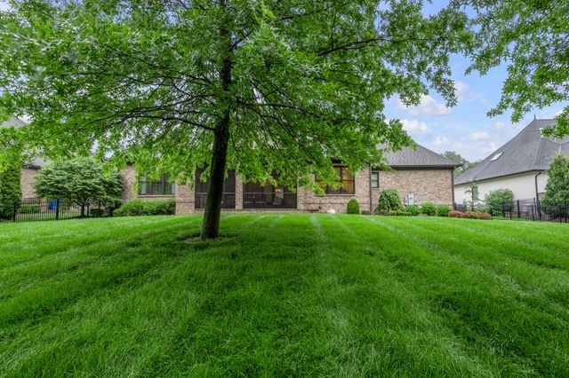 2928 Bobwhite Trail, Lexington, KY 40509