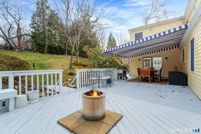 385 Samp Mortar Drive, Fairfield, CT 06824