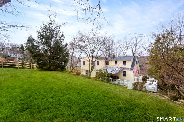 385 Samp Mortar Drive, Fairfield, CT 06824