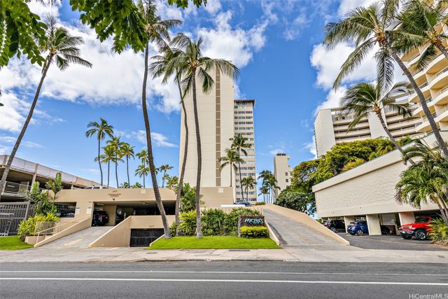 2895 Kalakaua Avenue PH5, Honolulu, HI 96815
