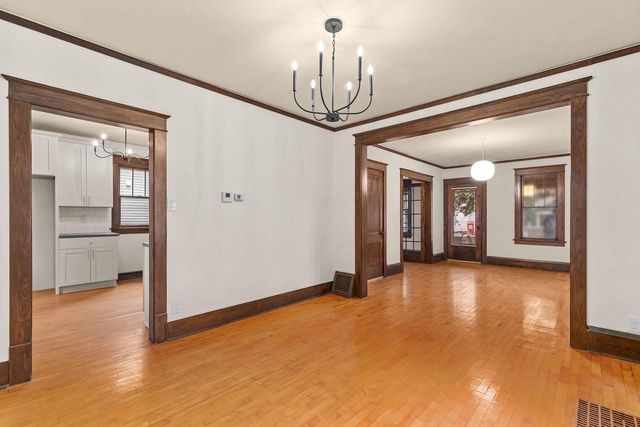 1016 W COMMERCIAL STREET, Appleton, WI 54914