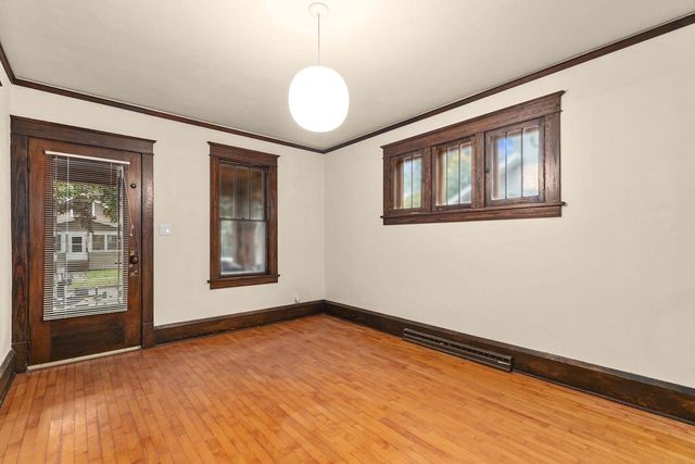 1016 W COMMERCIAL STREET, Appleton, WI 54914
