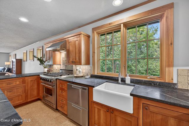 14661 N SAMHILL TRAIL, Hayden, ID 83835