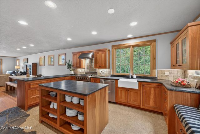 14661 N SAMHILL TRAIL, Hayden, ID 83835