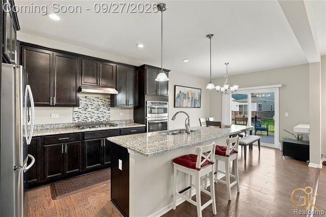 49532 Hancock Street, Canton, MI 48188
