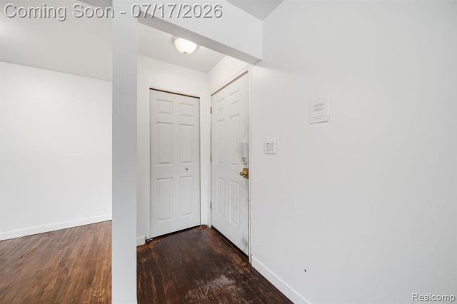 525 Fairbrook Street 207, Northville, MI 48167