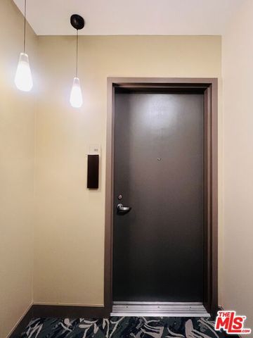 3810 Wilshire Boulevard 303, Los Angeles, CA 90010