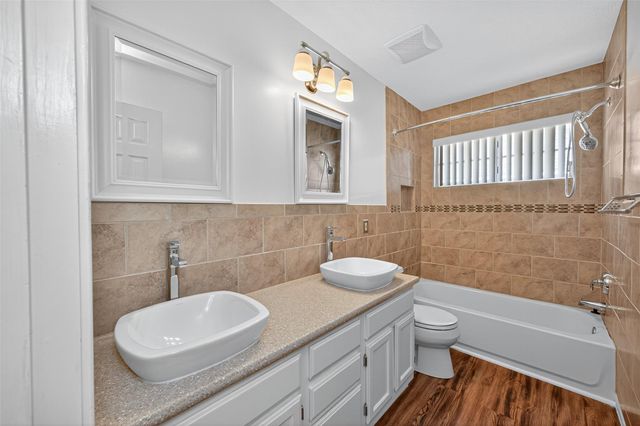 5002 Echo Falls Drive, Houston, TX 77345