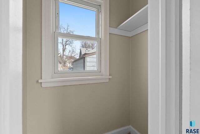 707 W 13th St Street, Sioux Falls, SD 57104