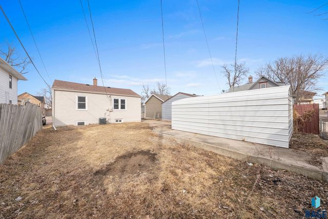 707 W 13th St Street, Sioux Falls, SD 57104