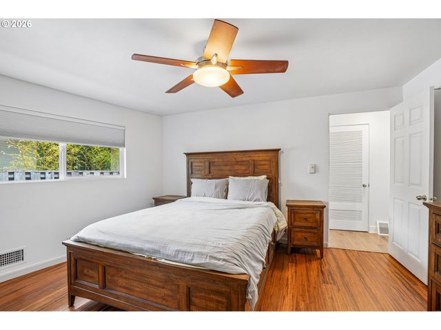 821 Se BUSH St, Portland, OR 97202