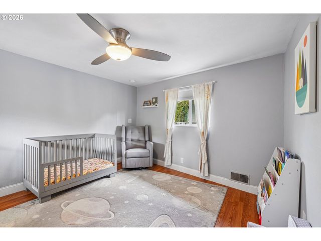 821 Se BUSH St, Portland, OR 97202