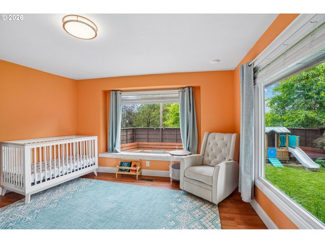 821 Se BUSH St, Portland, OR 97202