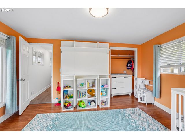 821 Se BUSH St, Portland, OR 97202