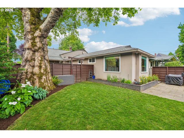821 Se BUSH St, Portland, OR 97202