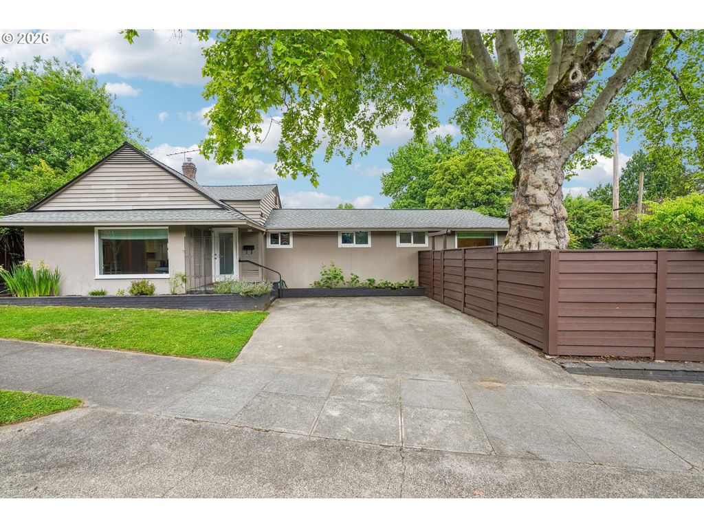 821 Se BUSH St, Portland, OR 97202