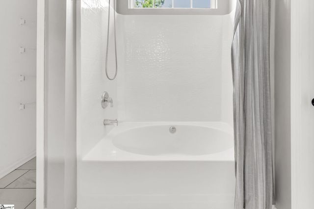 325 Stillwater Court, Simpsonville, SC 29681