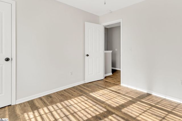 325 Stillwater Court, Simpsonville, SC 29681