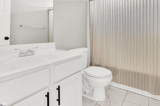 325 Stillwater Court, Simpsonville, SC 29681