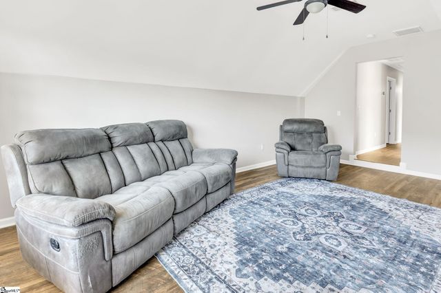 325 Stillwater Court, Simpsonville, SC 29681