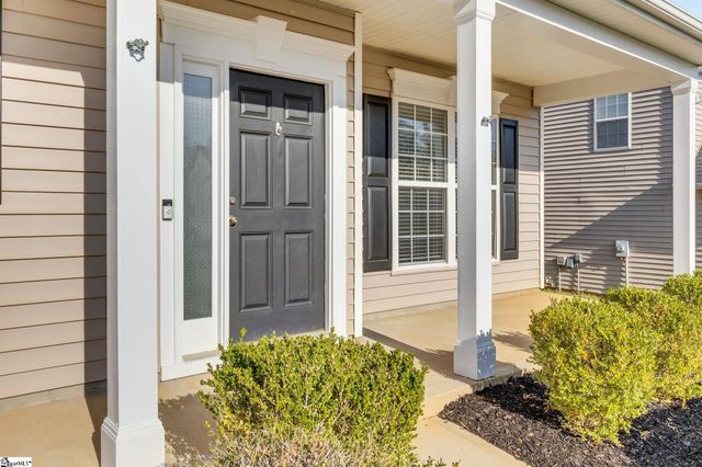 325 Stillwater Court, Simpsonville, SC 29681