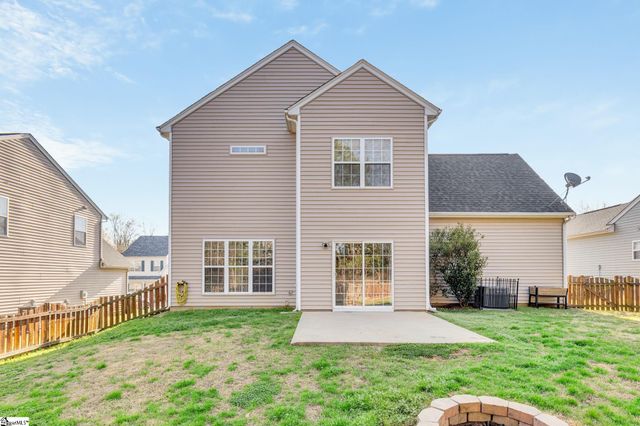 325 Stillwater Court, Simpsonville, SC 29681