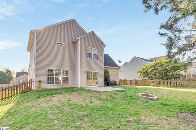 325 Stillwater Court, Simpsonville, SC 29681