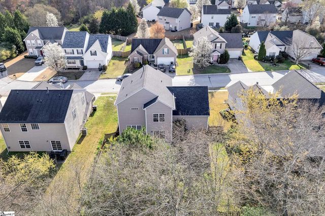 325 Stillwater Court, Simpsonville, SC 29681