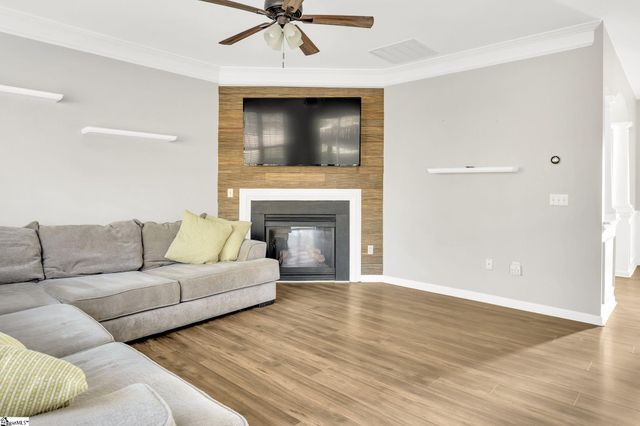 325 Stillwater Court, Simpsonville, SC 29681