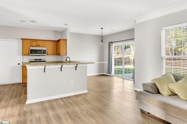 325 Stillwater Court, Simpsonville, SC 29681