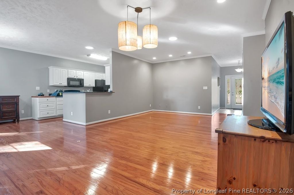 1527 Dixon Drive, Fayetteville, NC 28305 — photo 5
