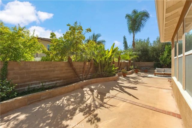 36 Trailing Ivy, Irvine, CA 92620