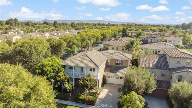 36 Trailing Ivy, Irvine, CA 92620