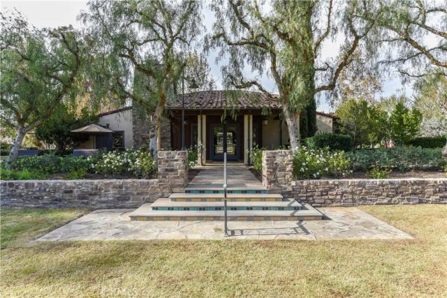 36 Trailing Ivy, Irvine, CA 92620