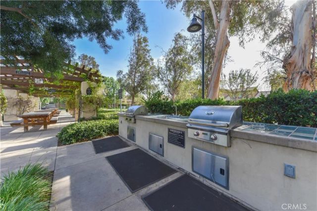 36 Trailing Ivy, Irvine, CA 92620