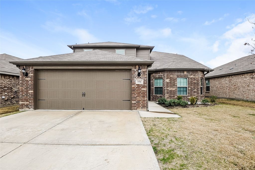 154 Presidents Way, Venus, TX 76084