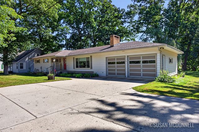 11737 W Carson City Road, Greenville, MI 48838