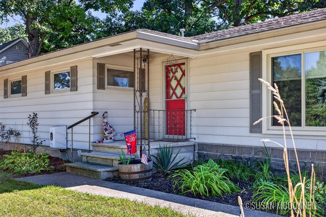 11737 W Carson City Road, Greenville, MI 48838