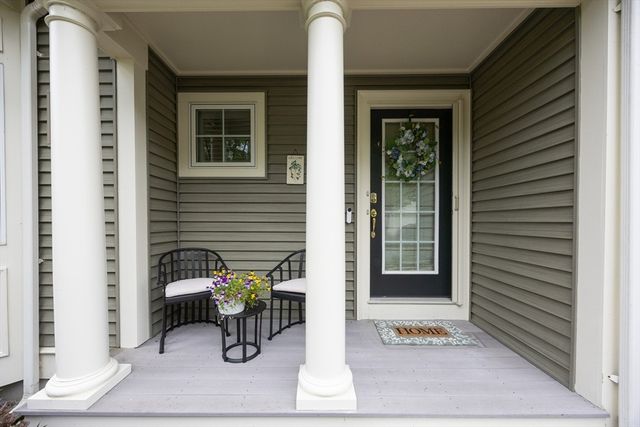 5 Cole Dr 5, Hopkinton, MA 01748