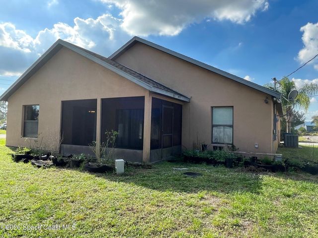 1897 Gould Avenue SW, Palm Bay, FL 32908