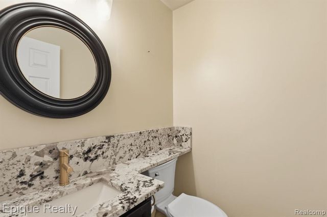 21370 Carlton Drive, Macomb, MI 48044