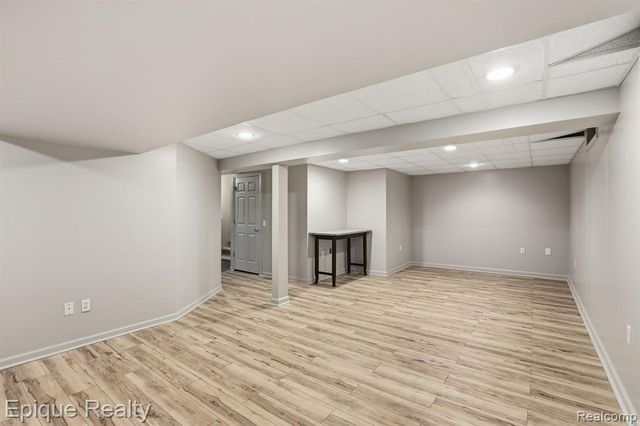 21370 Carlton Drive, Macomb, MI 48044